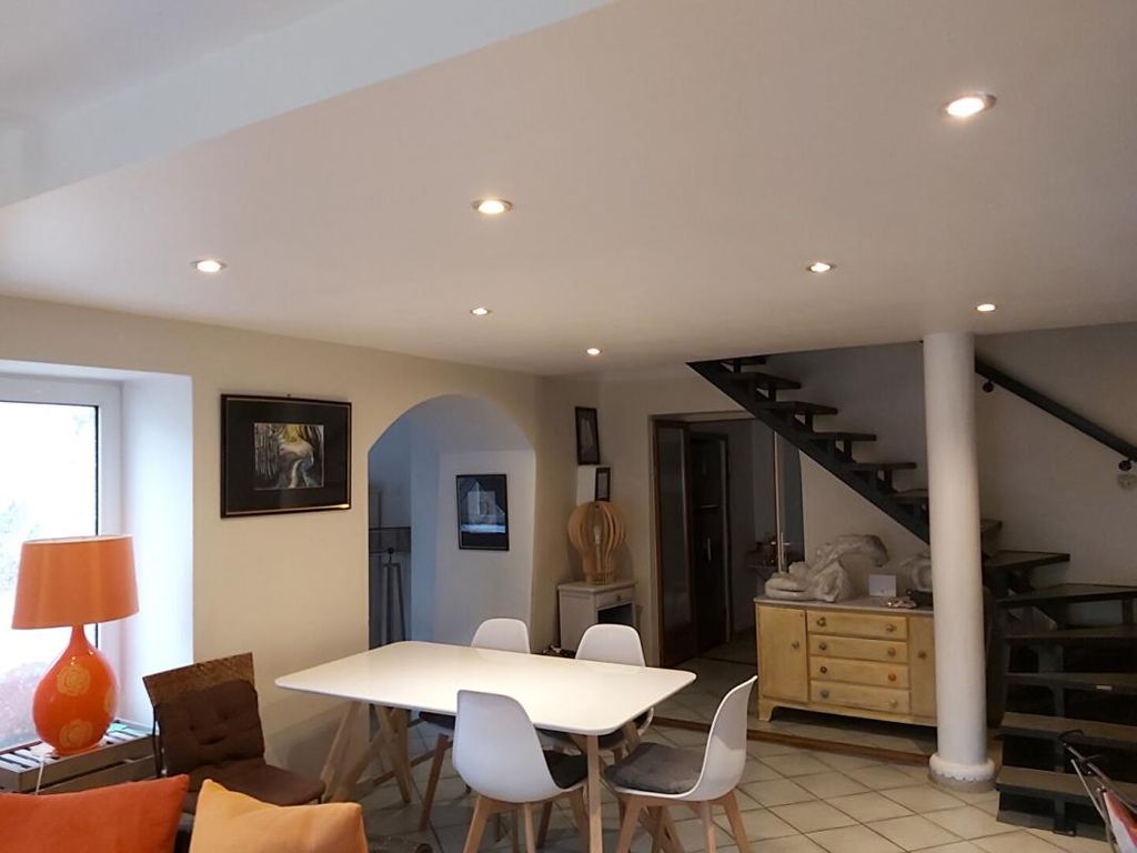 Achat maison à vendre 5 chambres 160 m² - Saint-Étienne-les-Orgues