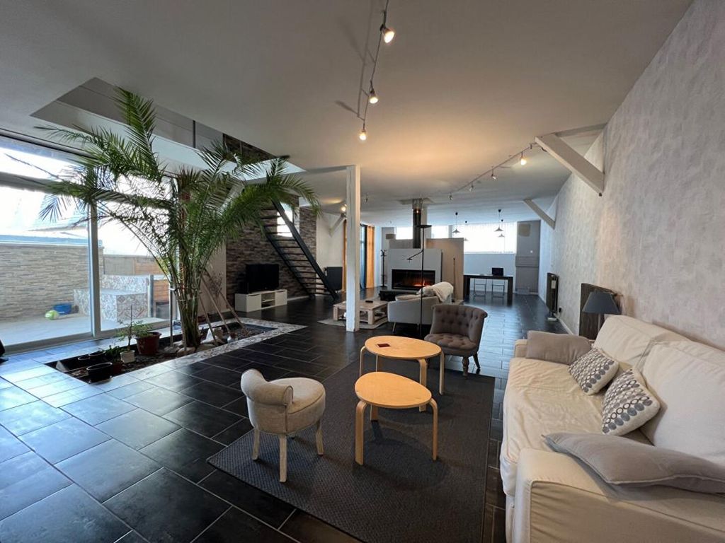 Achat maison à vendre 4 chambres 283 m² - Soissons