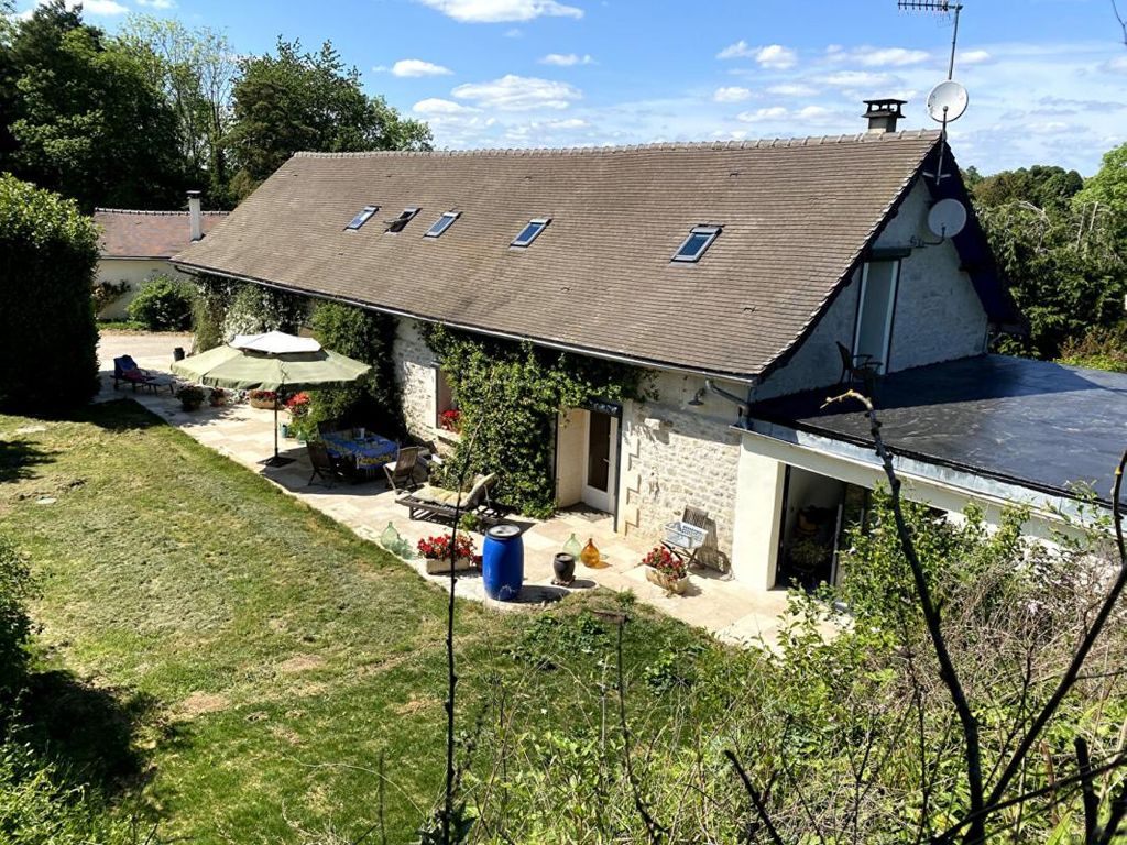 Achat maison à vendre 4 chambres 220 m² - Crépy-en-Valois