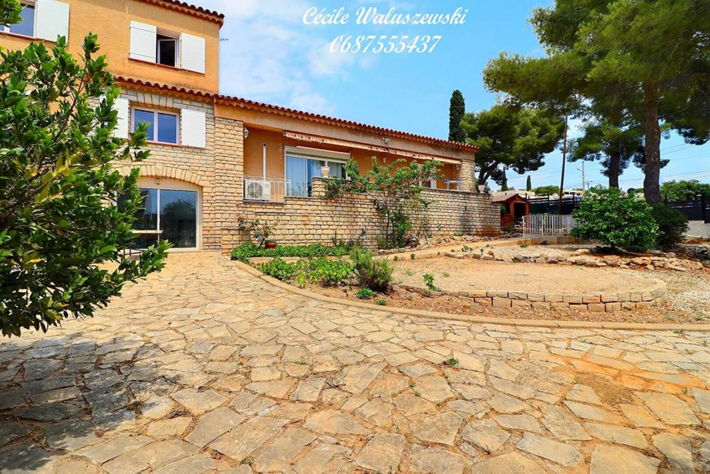 Achat maison à vendre 5 chambres 200 m² - Bandol