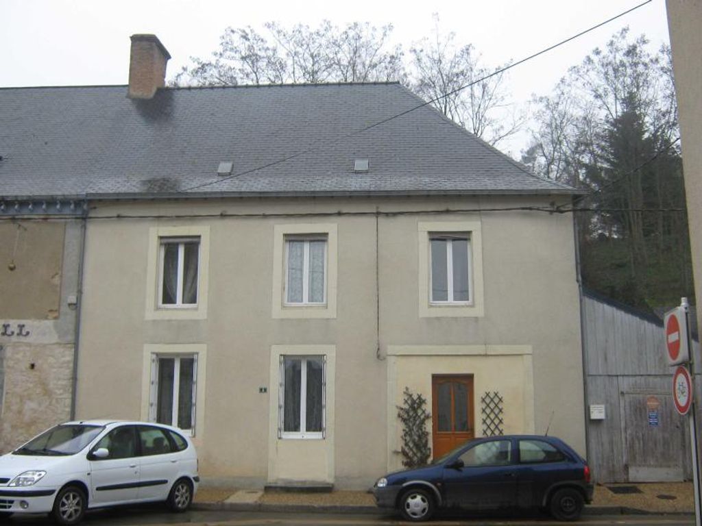 Achat maison à vendre 3 chambres 125 m² - Saint-Pierre-sur-Erve