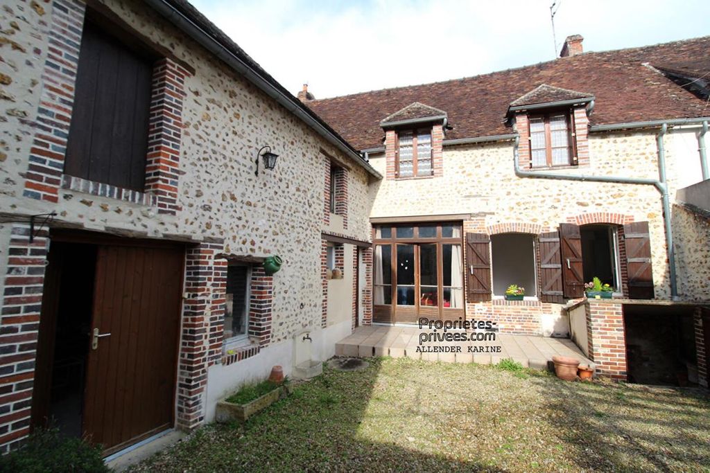 Achat maison à vendre 5 chambres 160 m² - Villeneuve-sur-Yonne