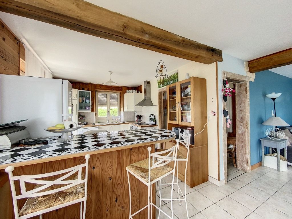 Achat maison à vendre 5 chambres 143 m² - Euville