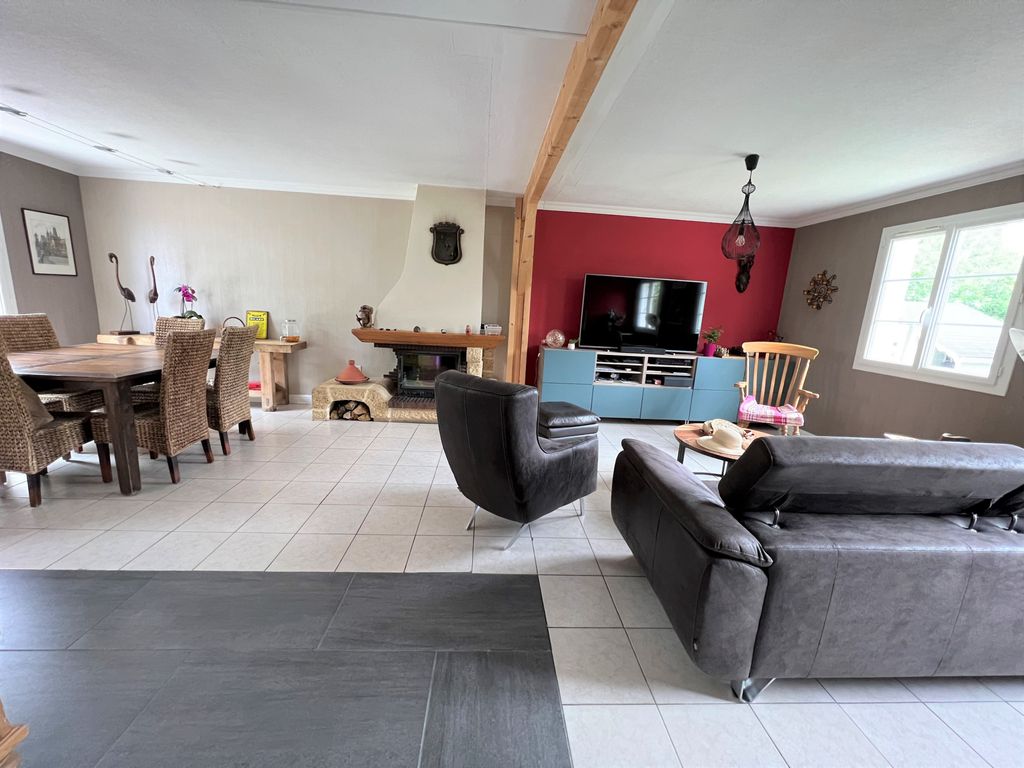 Achat maison à vendre 4 chambres 98 m² - Saint-Clément-de-la-Place