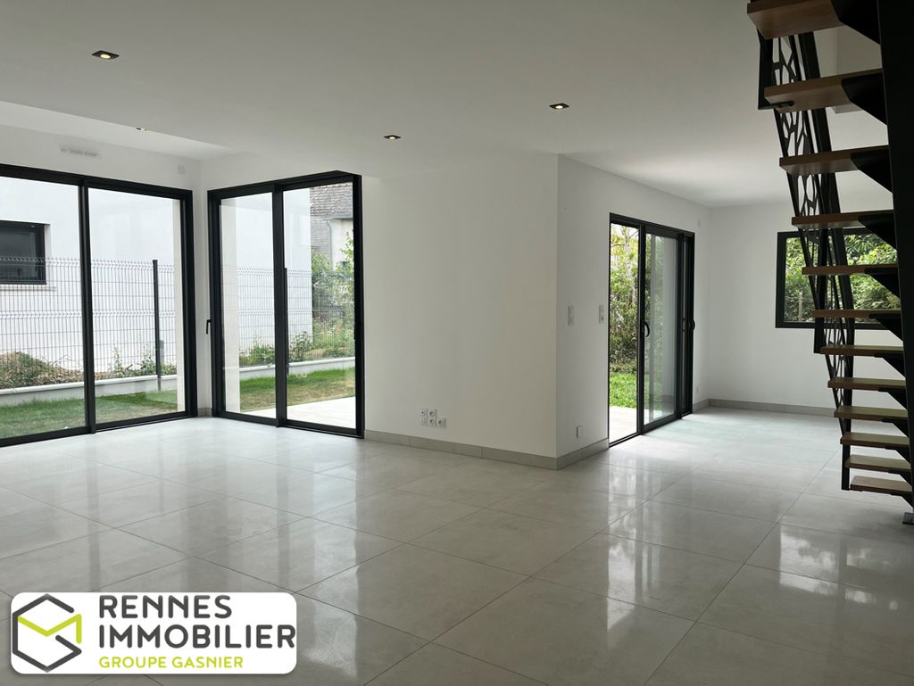 Achat maison à vendre 4 chambres 142 m² - Noyal-Châtillon-sur-Seiche