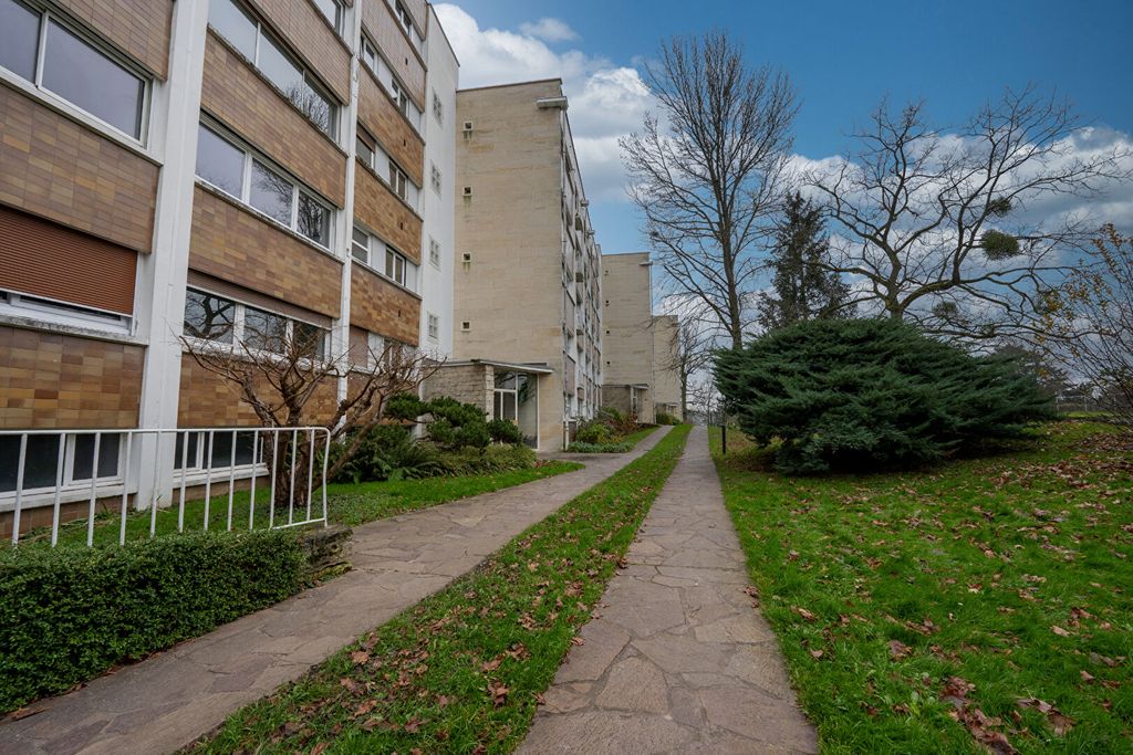 Achat appartement à vendre 3 pièces 99 m² - Vaucresson