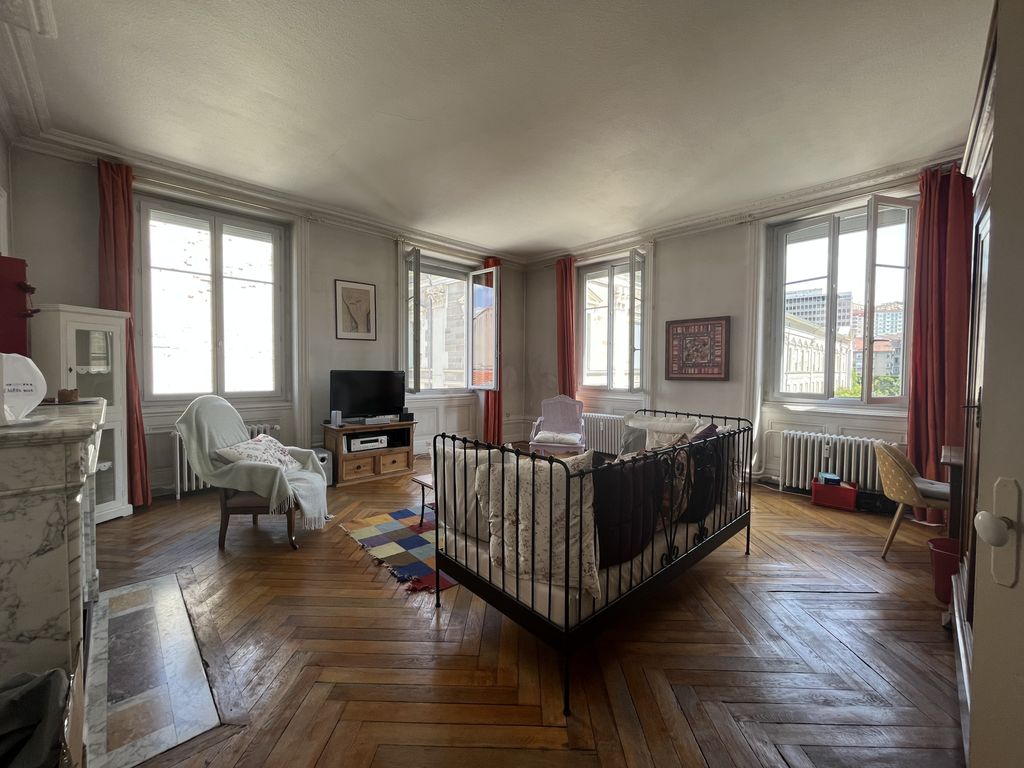 Achat appartement à vendre 5 pièces 165 m² - Saint-Étienne