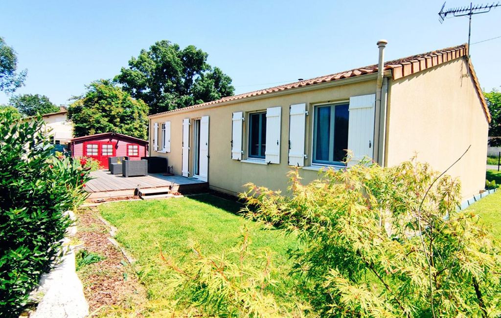 Achat maison à vendre 3 chambres 103 m² - Saint-Seurin-sur-l'Isle