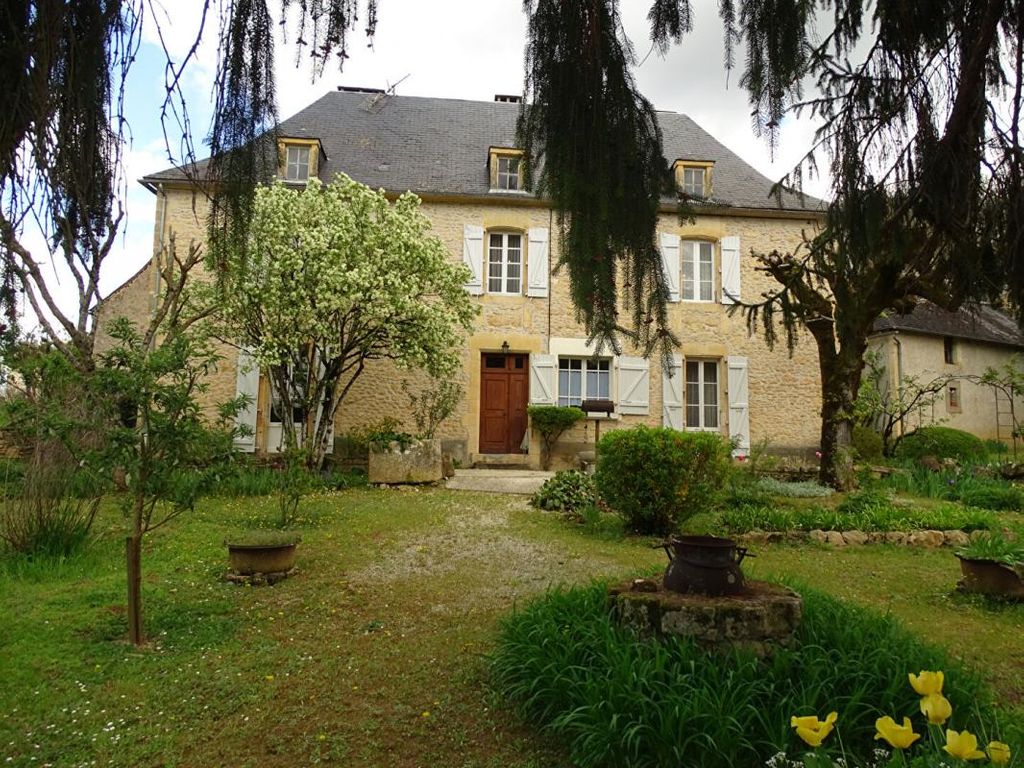 Achat maison à vendre 3 chambres 176 m² - Montignac