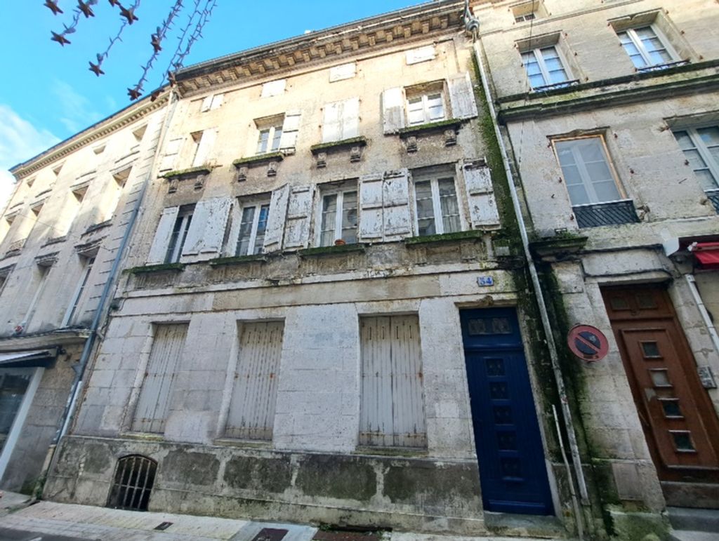 Achat maison à vendre 4 chambres 205 m² - Angoulême