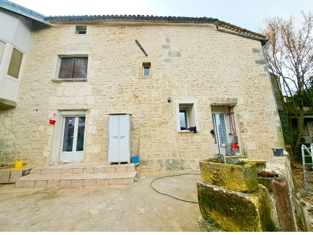 Achat maison à vendre 3 chambres 128 m² - Angoulême