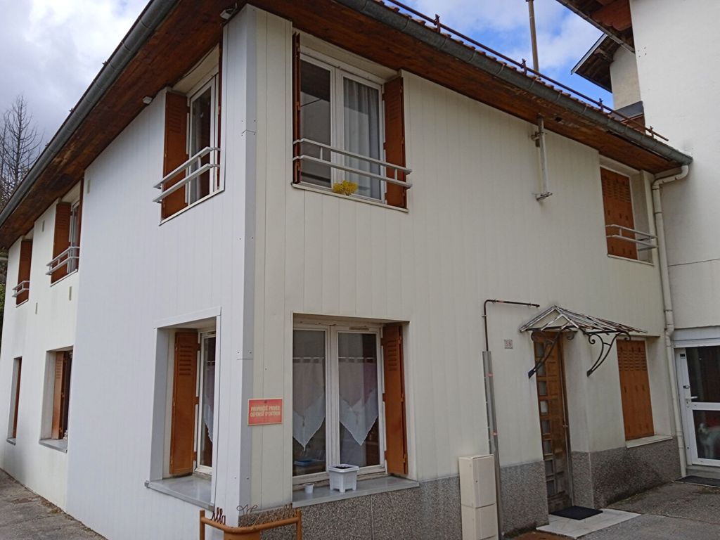 Achat maison à vendre 4 chambres 200 m² - Ambérieu-en-Bugey