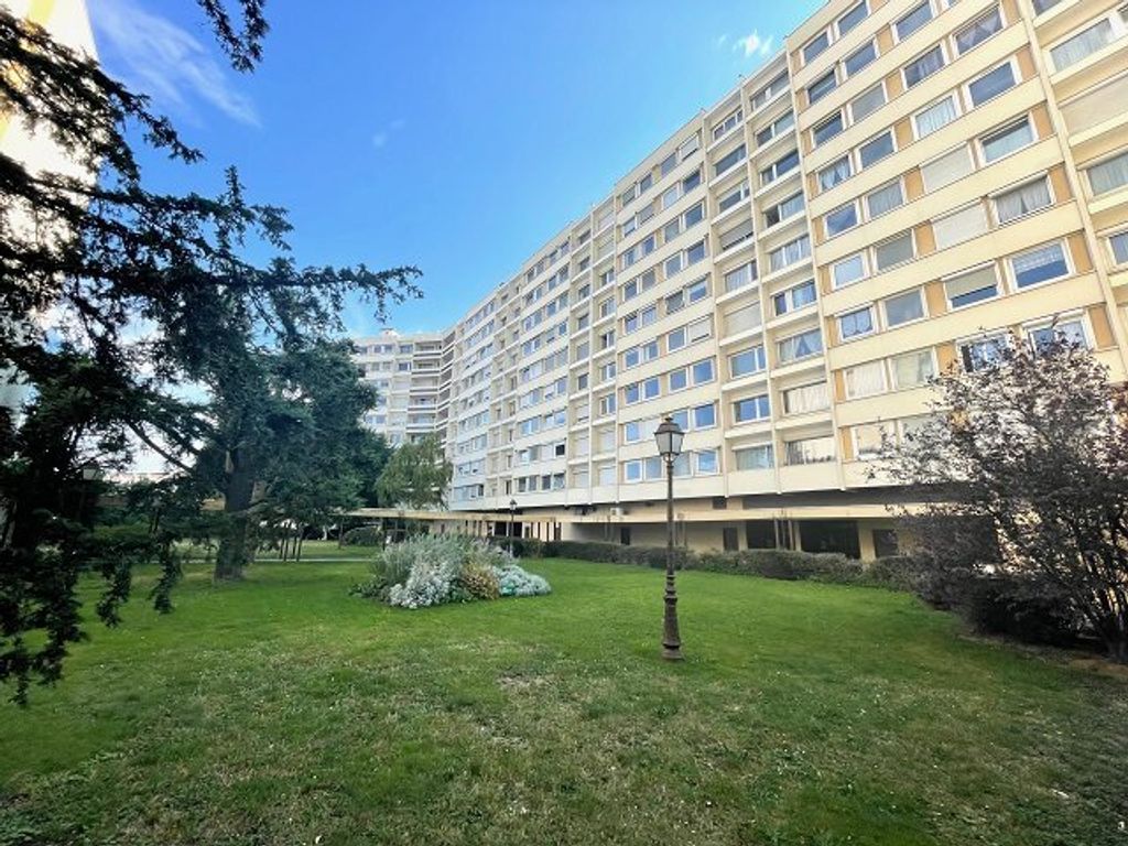 Achat appartement à vendre 4 pièces 82 m² - Maisons-Alfort