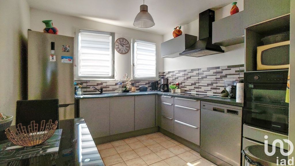 Achat appartement à vendre 5 pièces 101 m² - Montereau-Fault-Yonne