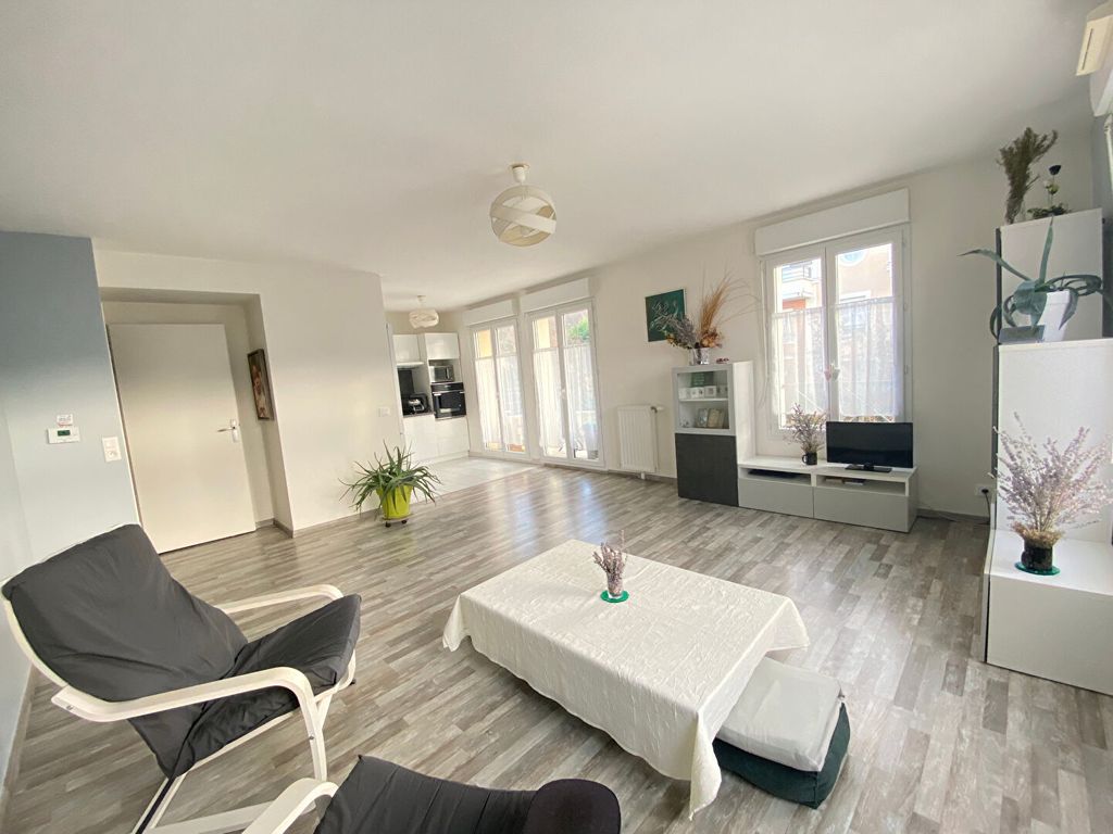 Achat appartement à vendre 3 pièces 67 m² - Les Clayes-sous-Bois