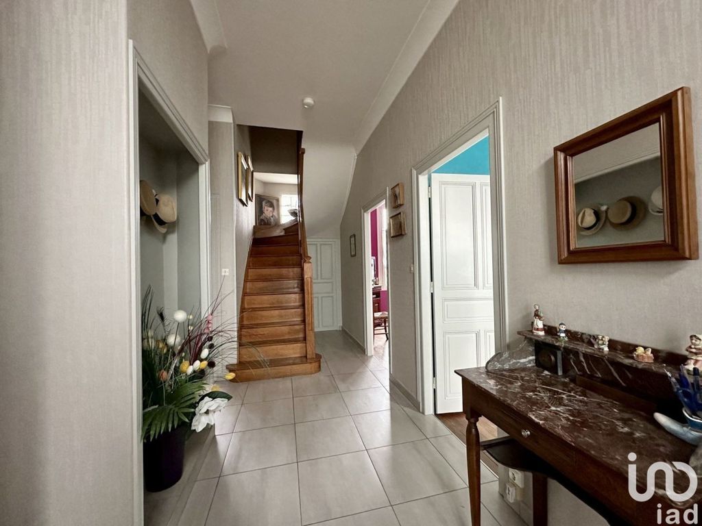 Achat maison à vendre 6 chambres 230 m² - Thouars