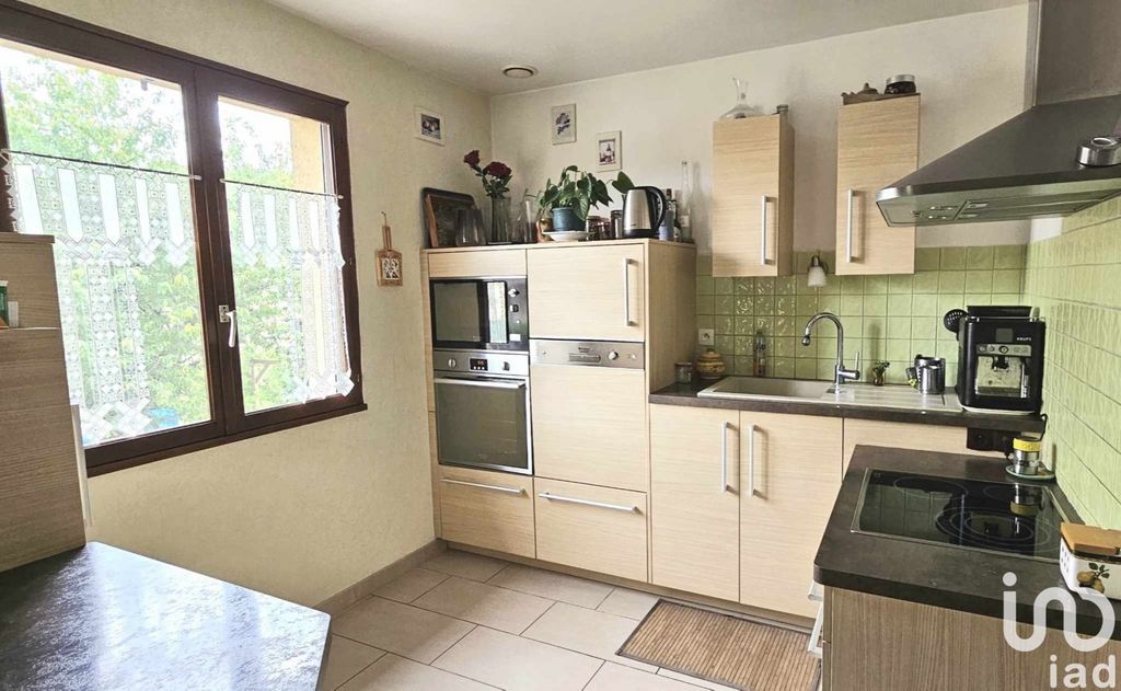 Achat maison à vendre 4 chambres 125 m² - Biars-sur-Cère