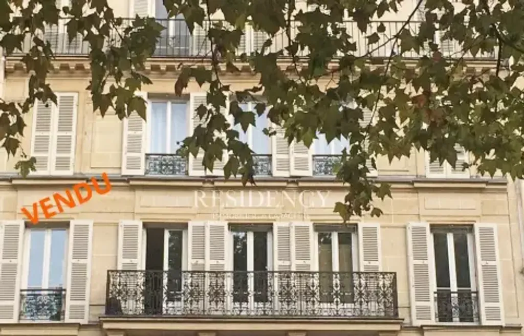 Achat loft à vendre 4 pièces 101 m² - Paris 6ème arrondissement