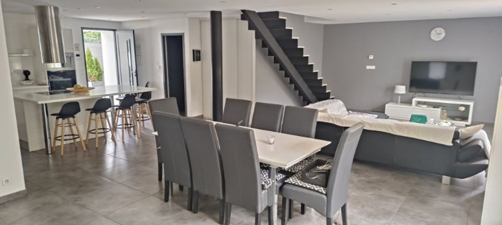 Achat maison à vendre 5 chambres 230 m² - Fronton