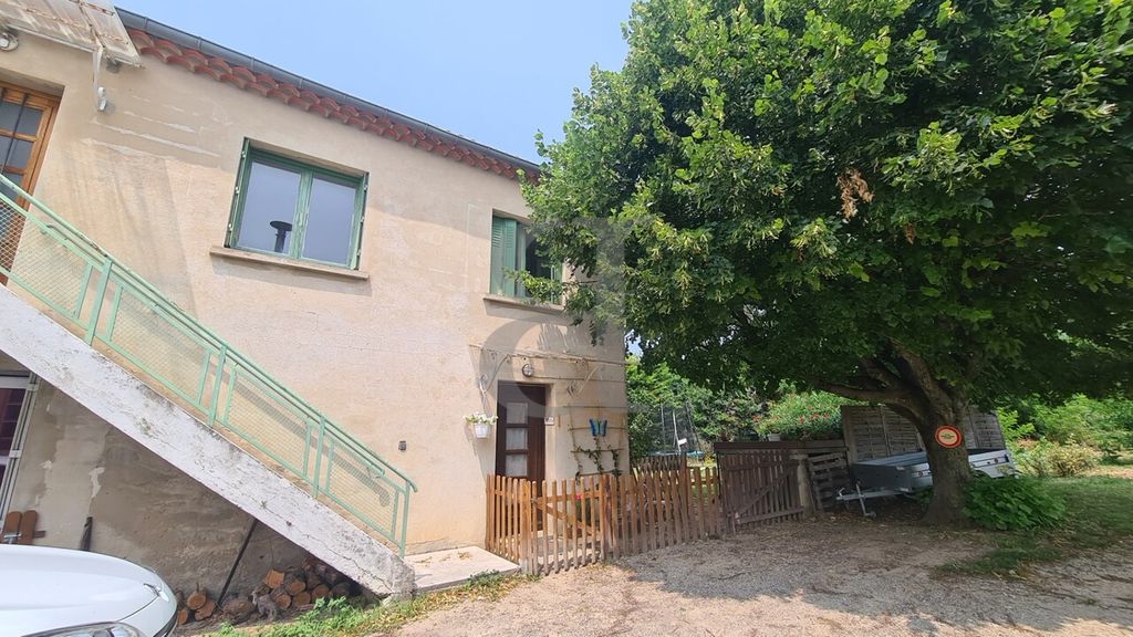 Achat maison à vendre 6 chambres 154 m² - Taulignan