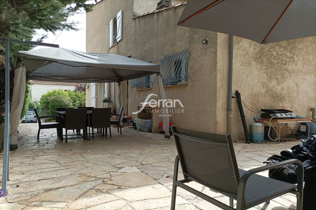 Achat appartement à vendre 4 pièces 96 m² - Draguignan