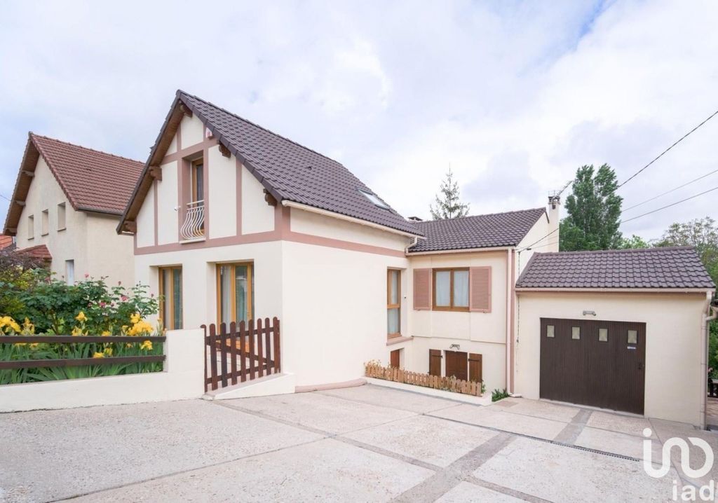 Achat maison à vendre 3 chambres 126 m² - Yerres