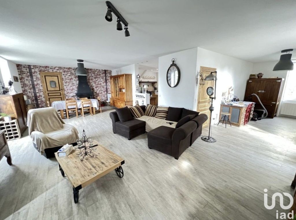 Achat maison à vendre 4 chambres 185 m² - Treignat