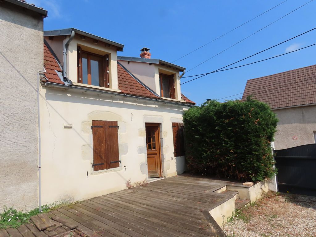 Achat maison à vendre 4 chambres 87 m² - Broût-Vernet