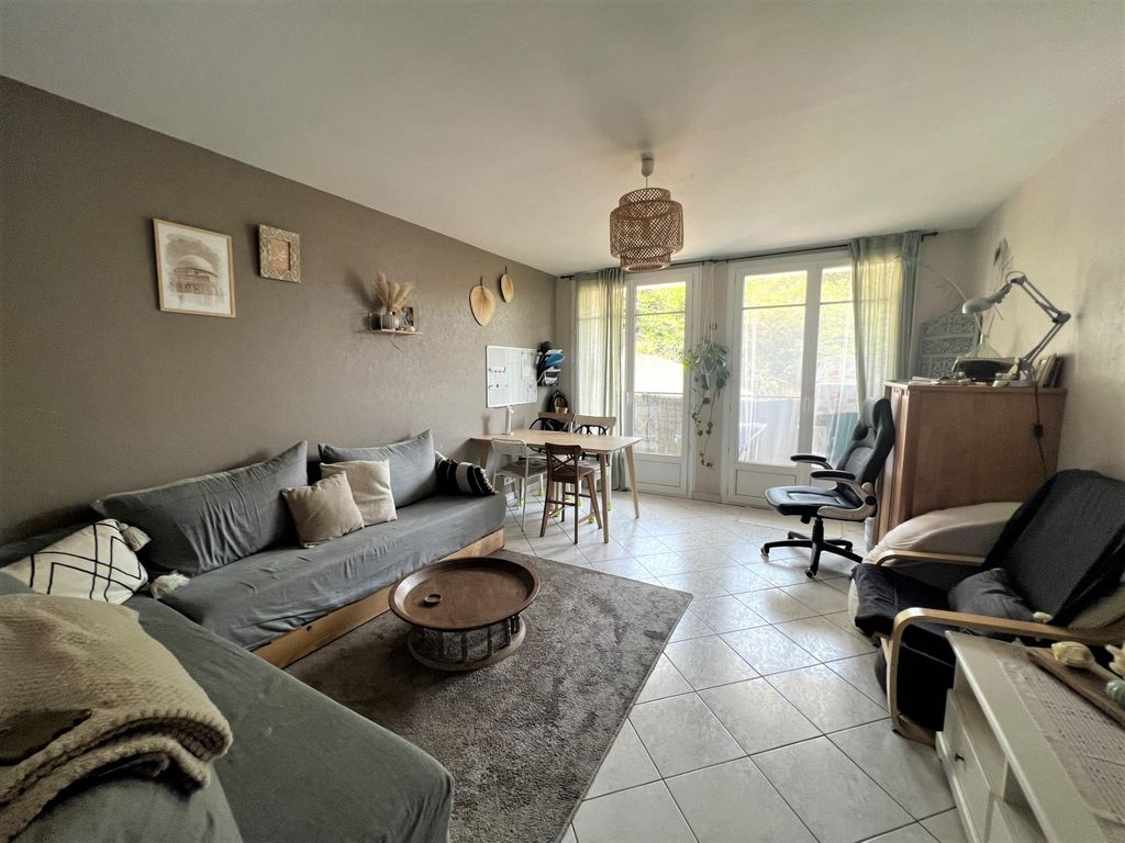 Achat appartement à vendre 3 pièces 66 m² - Marseille 15ème arrondissement