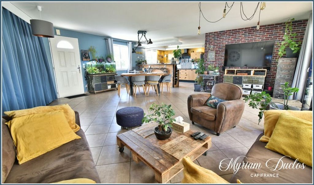 Achat maison à vendre 4 chambres 120 m² - Razimet