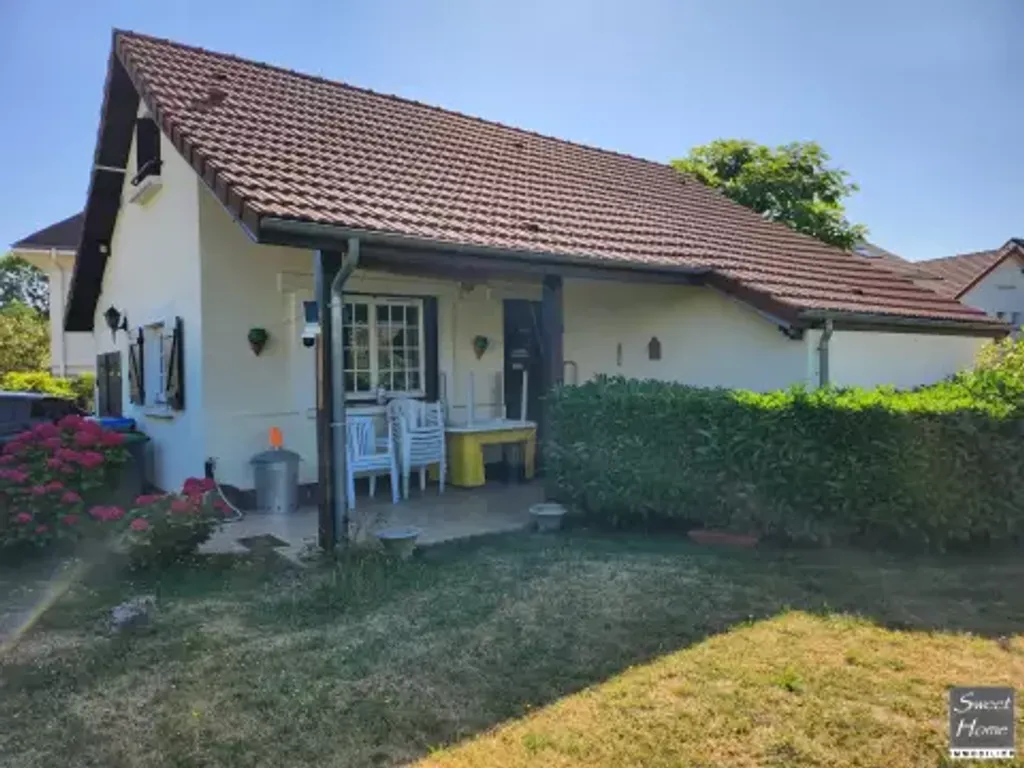 Achat maison à vendre 3 chambres 84 m² - Magny-les-Hameaux