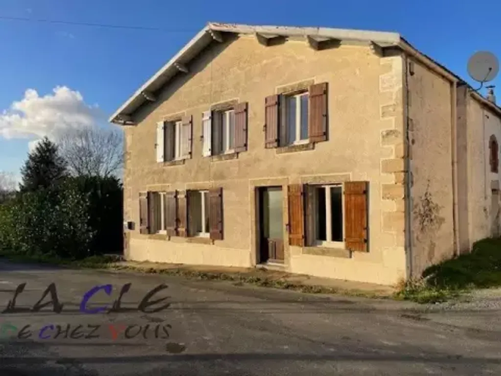 Achat maison à vendre 3 chambres 213 m² - Saint-Laurs