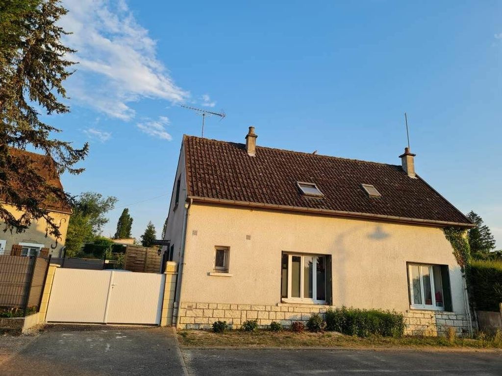Achat maison à vendre 3 chambres 116 m² - Saint-Amand-en-Puisaye