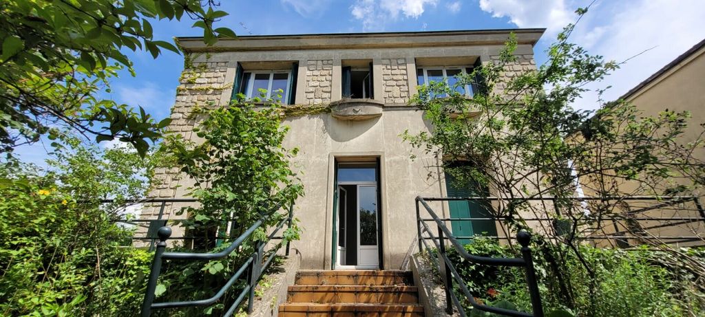 Achat maison à vendre 5 chambres 171 m² - Yerres