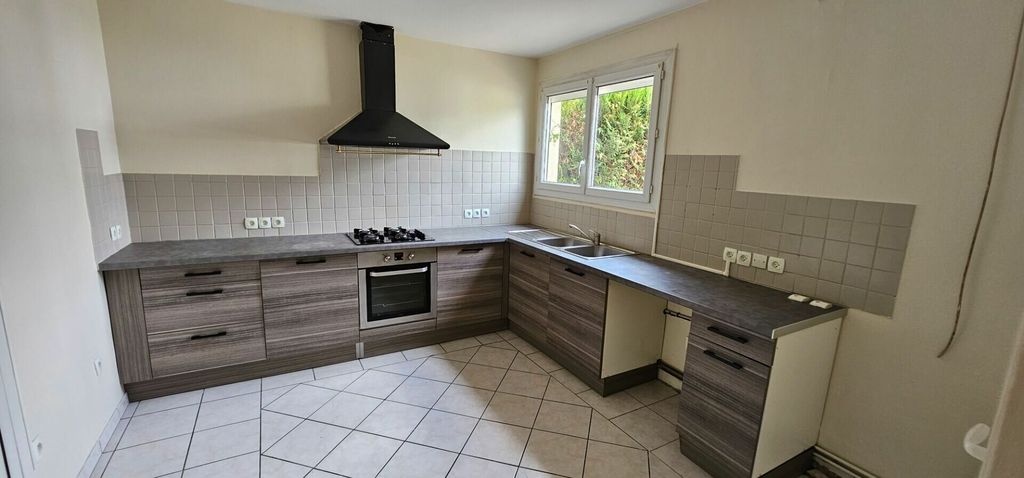 Achat maison à vendre 4 chambres 91 m² - Poitiers