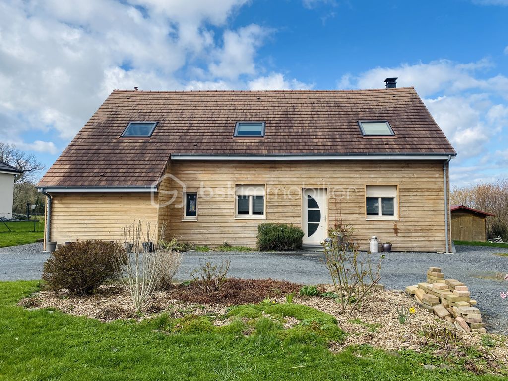 Achat maison à vendre 5 chambres 152 m² - Saint-Jean-de-Savigny