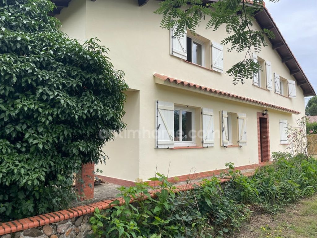 Achat maison à vendre 6 chambres 165 m² - Montaigut-sur-Save