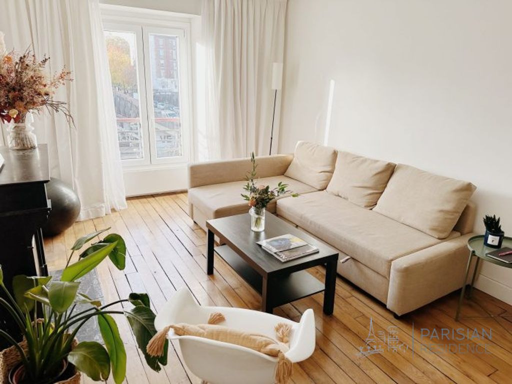 Achat appartement à vendre 2 pièces 47 m² - Paris 18ème arrondissement