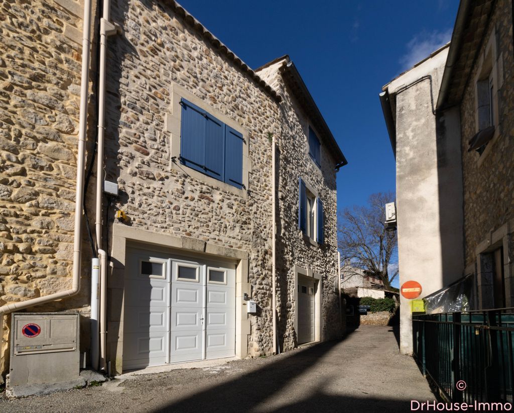 Achat maison à vendre 3 chambres 132 m² - Saint-Ambroix