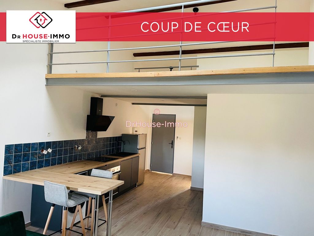 Achat appartement à vendre 2 pièces 49 m² - Saint-Hilaire-de-Brethmas