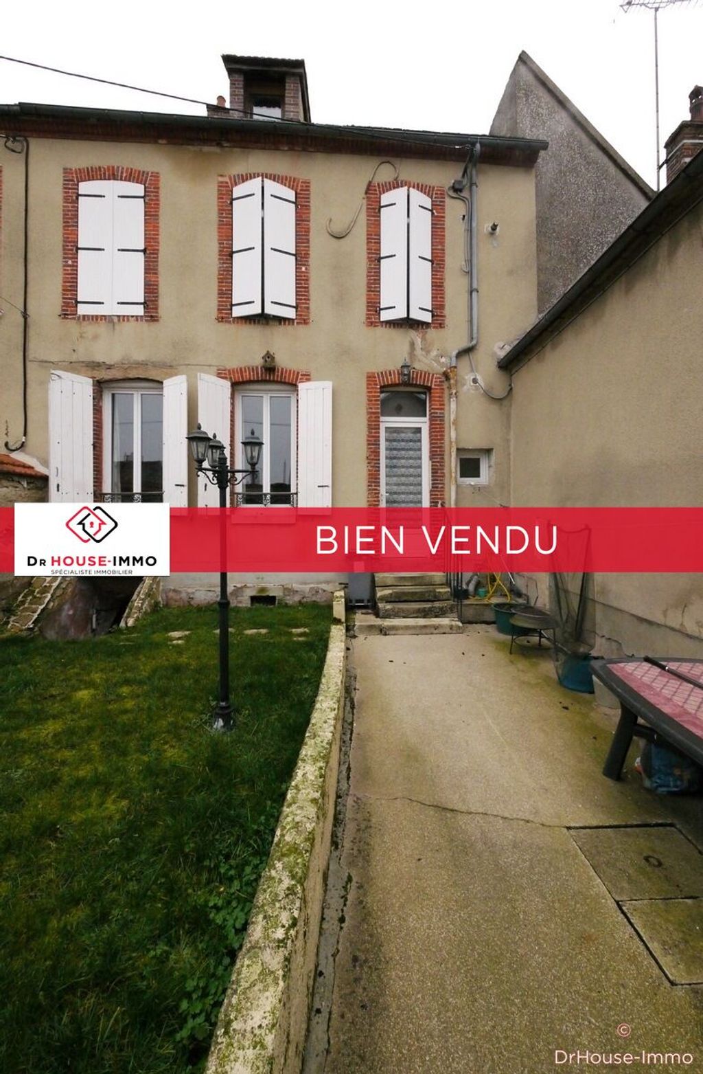Achat maison à vendre 2 chambres 65 m² - Brienon-sur-Armançon