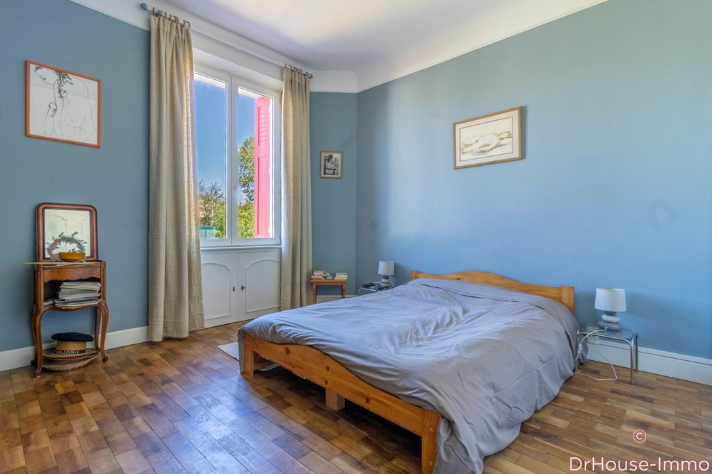 Achat maison à vendre 4 chambres 165 m² - Alès