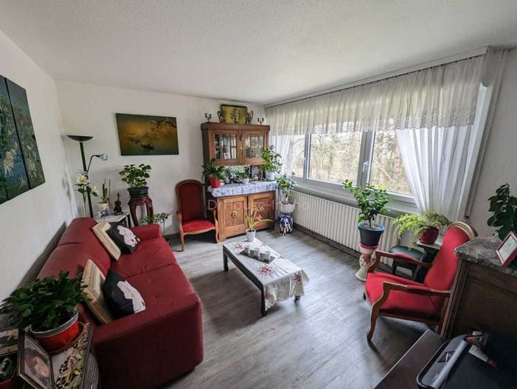 Achat appartement à vendre 3 pièces 69 m² - Ferney-Voltaire
