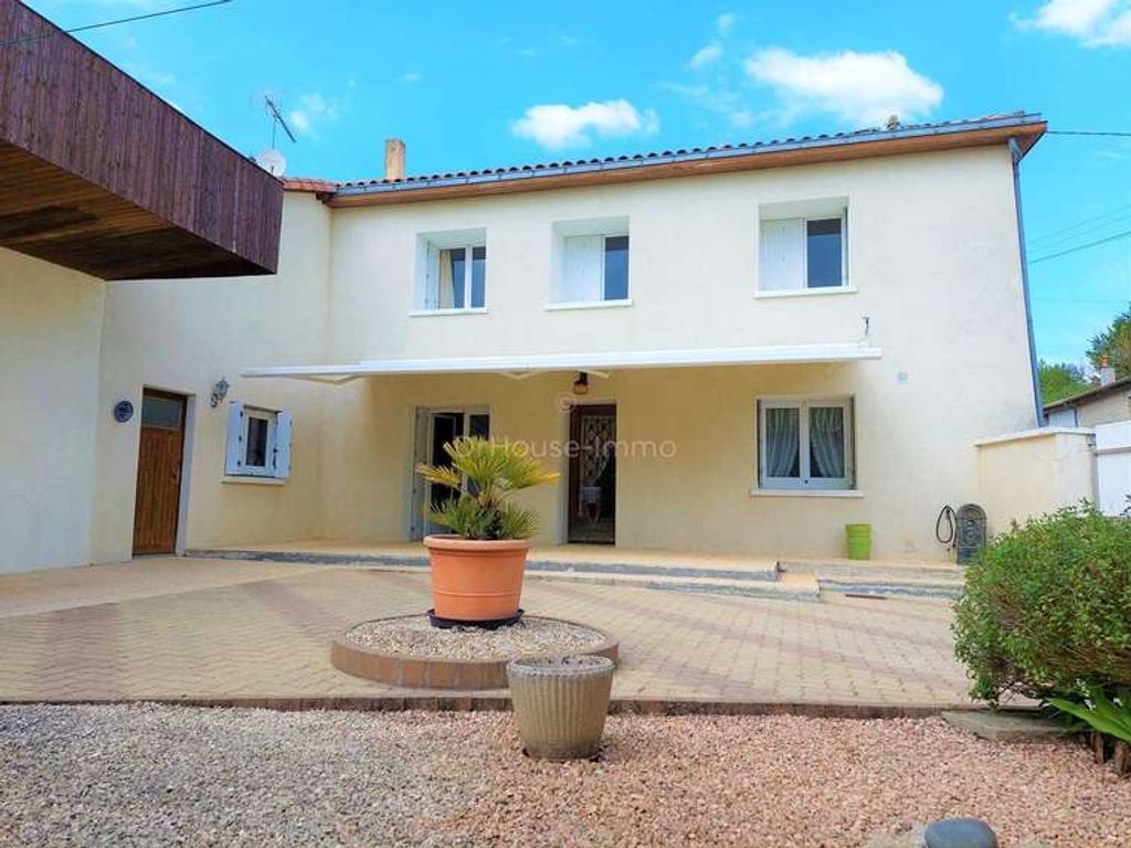 Achat maison à vendre 4 chambres 140 m² - Villeneuve-la-Comtesse