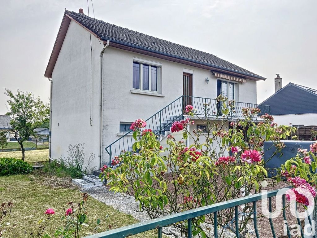 Achat maison à vendre 2 chambres 94 m² - Château-la-Vallière