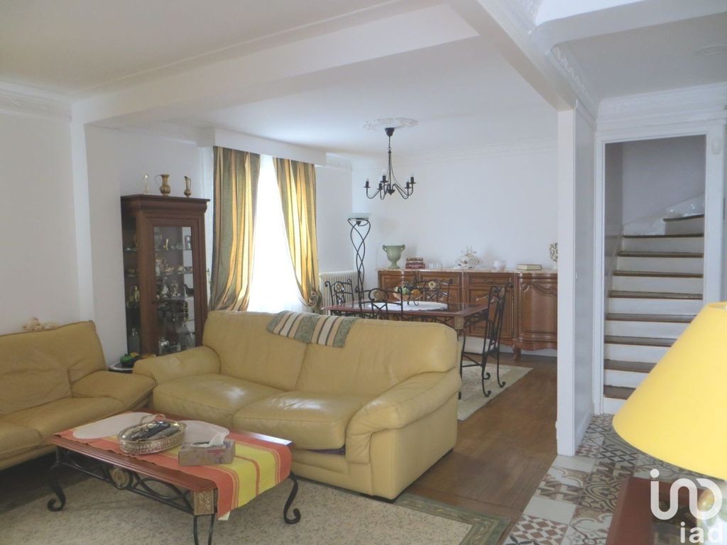 Achat maison à vendre 5 chambres 132 m² - Villeneuve-le-Roi