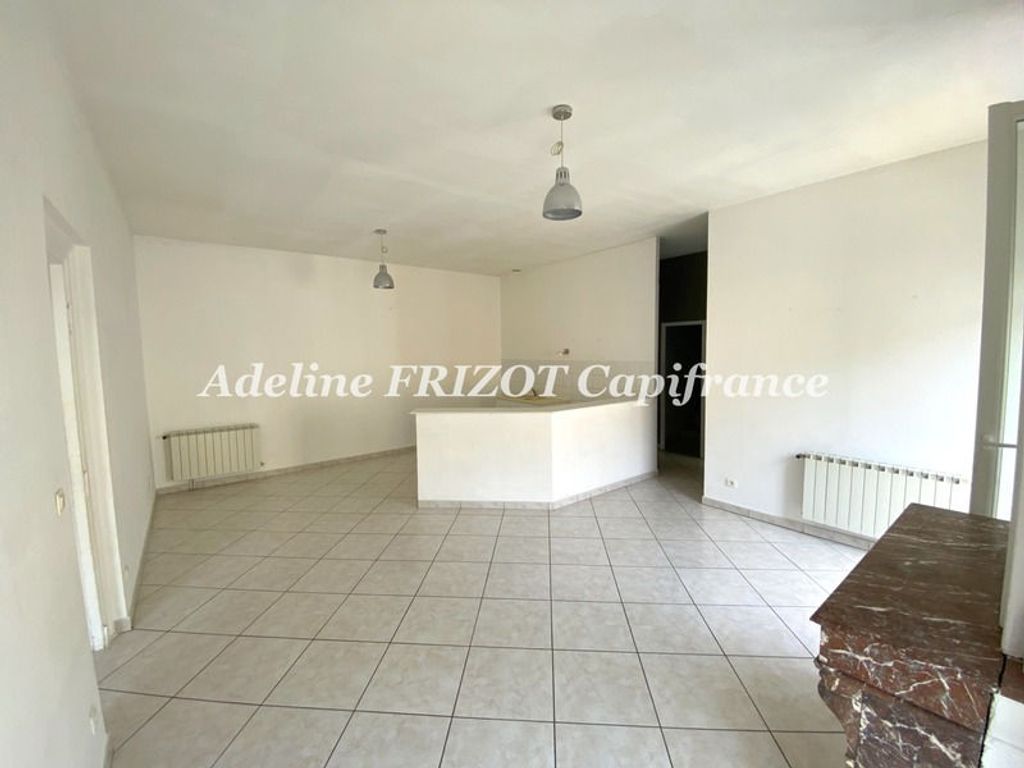 Achat appartement à vendre 4 pièces 82 m² - Rive-de-Gier