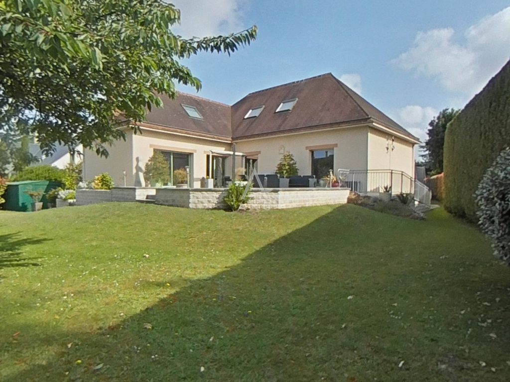 Achat maison à vendre 5 chambres 221 m² - Caen