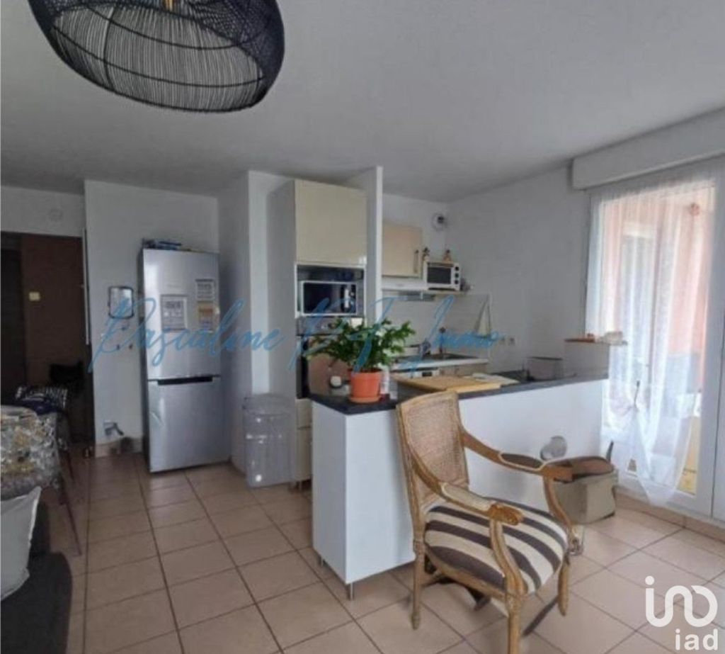 Achat appartement à vendre 2 pièces 48 m² - Lunel