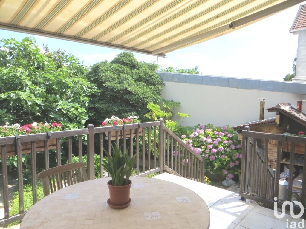 Achat maison à vendre 3 chambres 128 m² - Orly